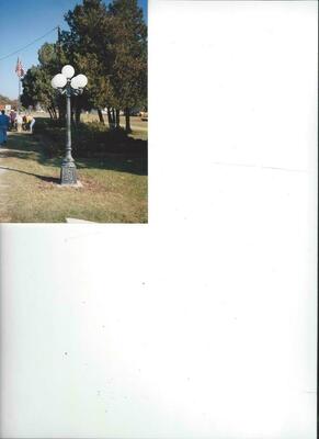 One of 30 Victorian lights lining the eastern side of Roxton's business district since 1997.